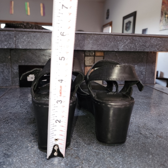 Born Du Juor Leather Wedge Sandles Women's size 9 - Picture 7 of 7